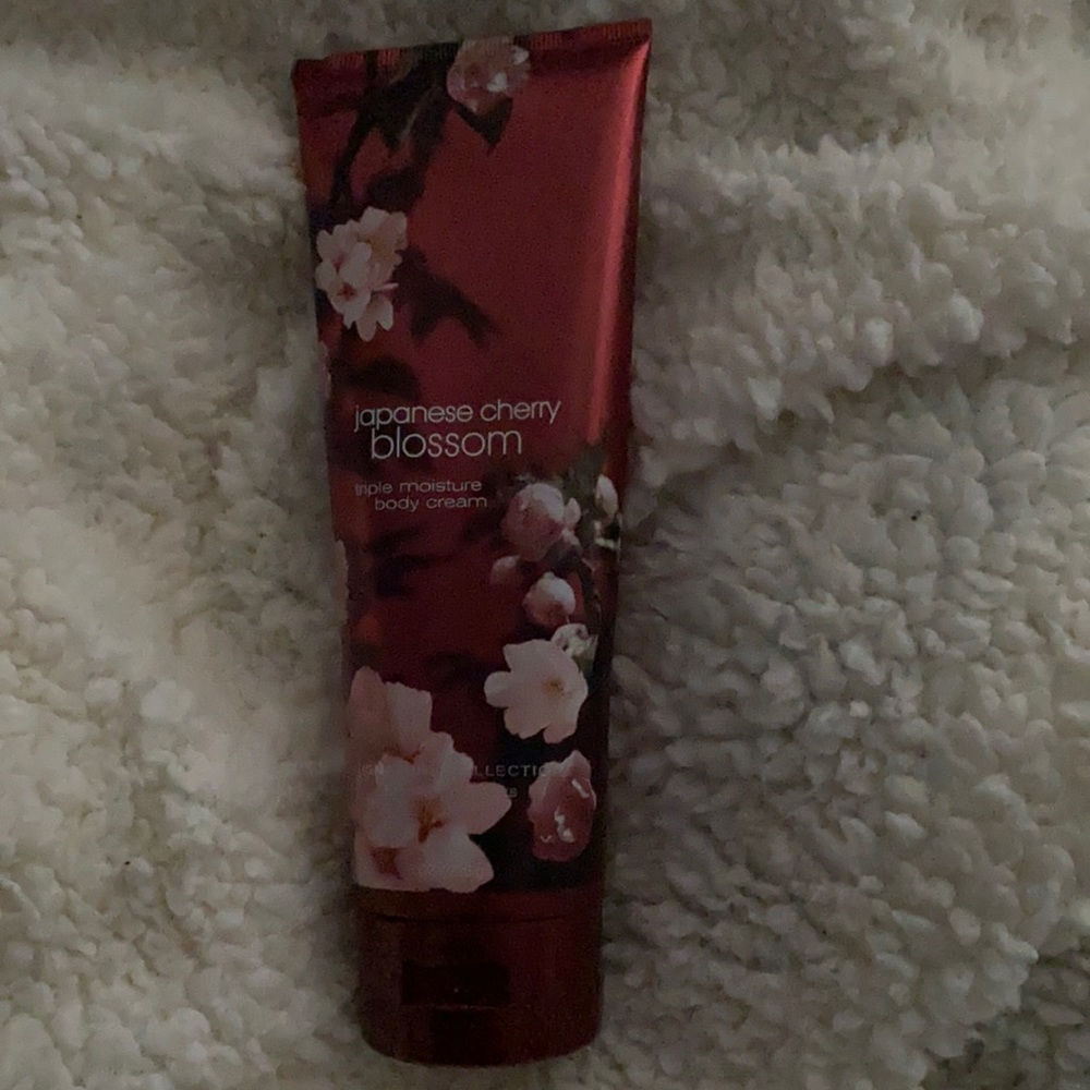 Cherry blossom body cream